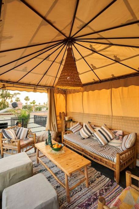 Riad Miloud En Exclusivite 10 P Au Coeur De La Medina Marrakesh Bagian luar foto