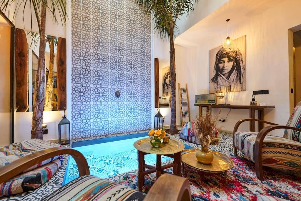 Riad Miloud En Exclusivite 10 P Au Coeur De La Medina Marrakesh Bagian luar foto