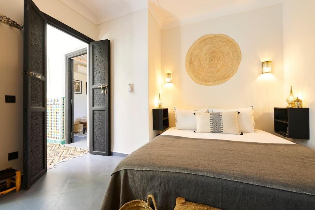 Riad Miloud En Exclusivite 10 P Au Coeur De La Medina Marrakesh Bagian luar foto