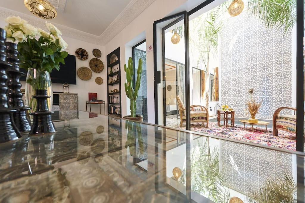 Riad Miloud En Exclusivite 10 P Au Coeur De La Medina Marrakesh Bagian luar foto