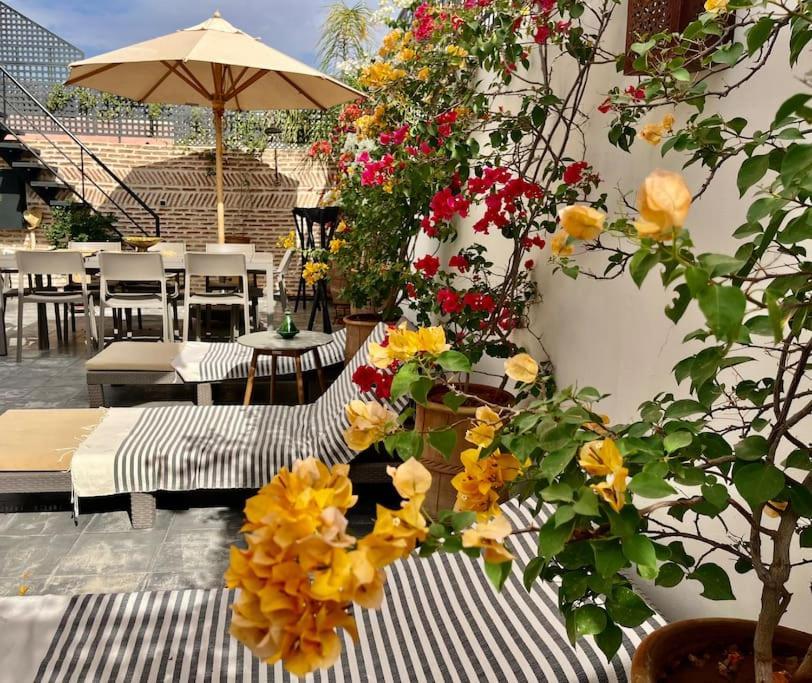 Riad Miloud En Exclusivite 10 P Au Coeur De La Medina Marrakesh Bagian luar foto